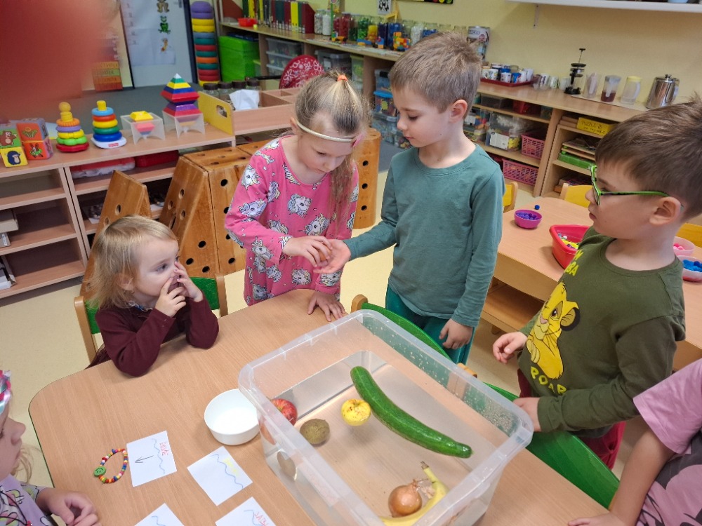 Pokus-co-plave-a-co-klesne-ke-dnu-5 Pokus-co-plave-a-co-klesne-ke-dnu-5