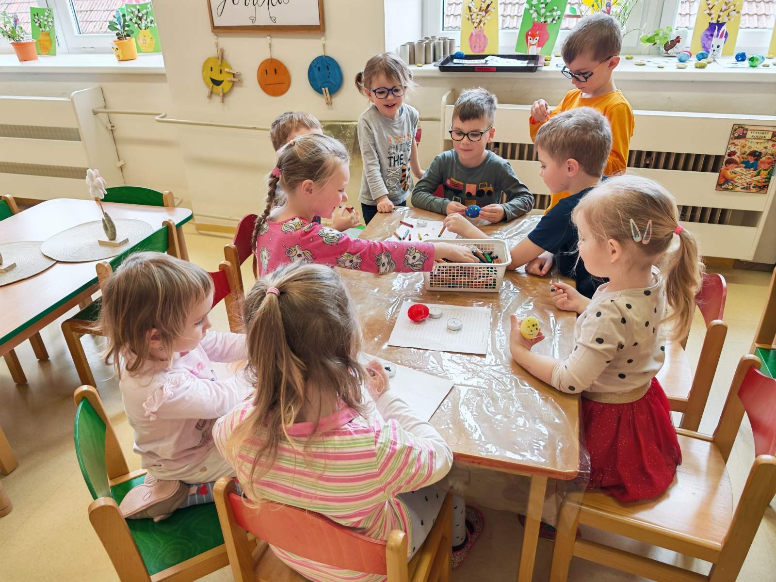 Tvoreni-velikonocnich-vajicek-6 Tvoreni-velikonocnich-vajicek-6