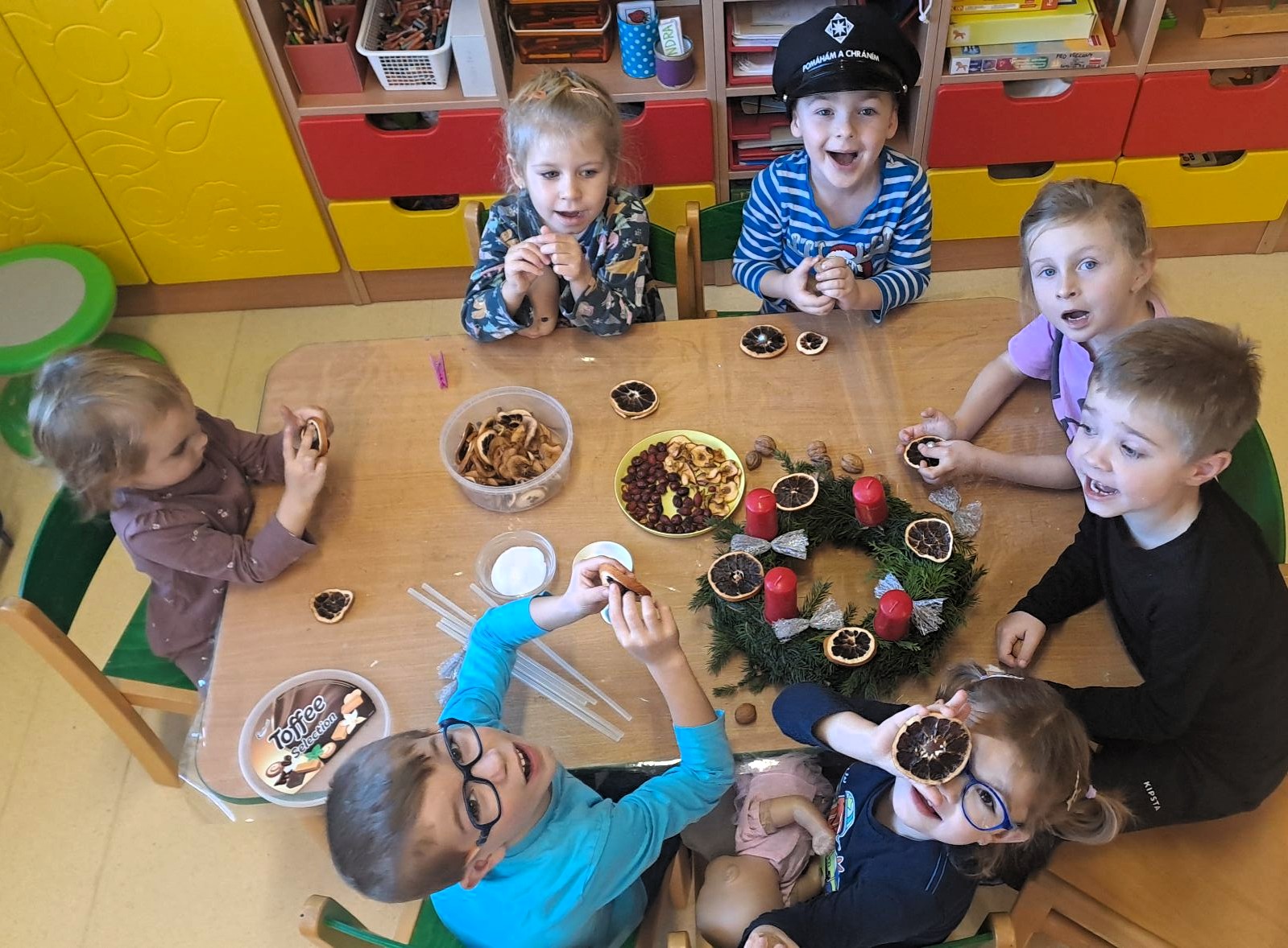 Vyrabime-adventni-venec-5 Vyrabime-adventni-venec-5